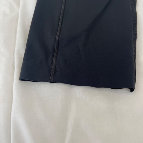 Lululemon capri pants - Picture 3 of 6